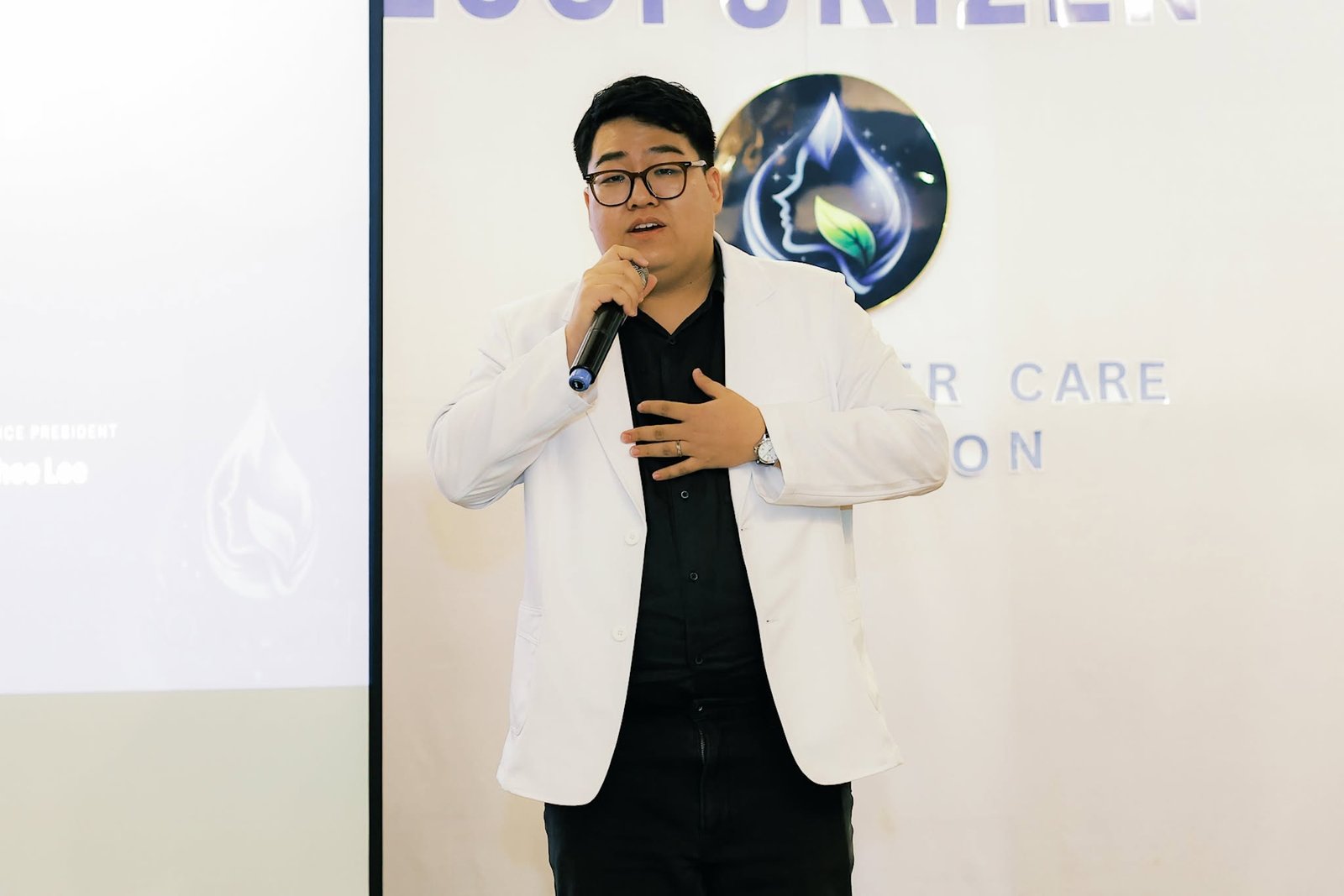 Mr. Lee Jae Hee, MICB, RCA, CAT, MBA